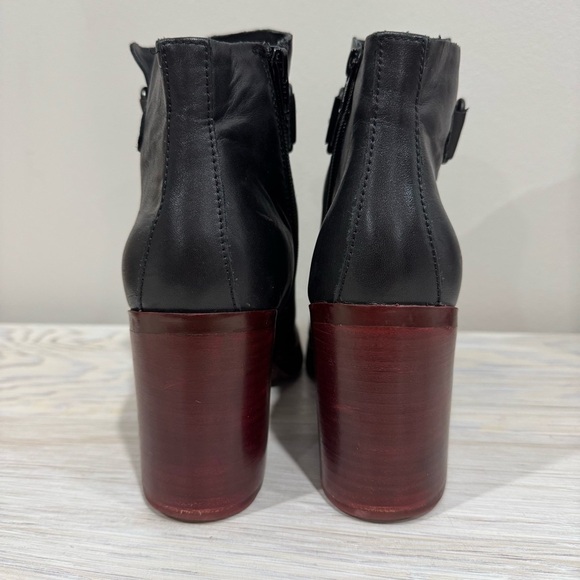 Kork-ease Mertle Black Leather Chunky Square Toe Block Heel Ankle Boots Sz 9.5 - Picture 3 of 15